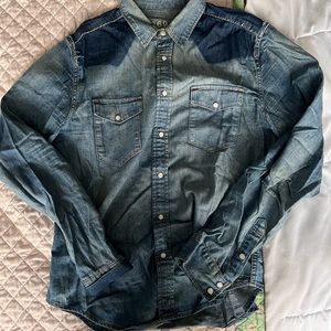 GAP Western style denim shirt with pearl button snaps  and dark indigo detail.